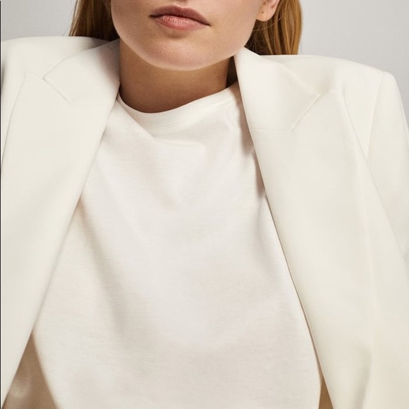 NWT. Massimo Dutti White Crepe Blazer. Size 8. - Picture 6 of 8